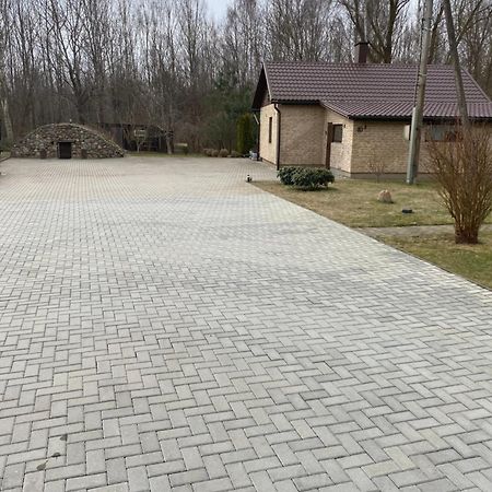 Privatus Namas Apartman Šilutė Kültér fotó