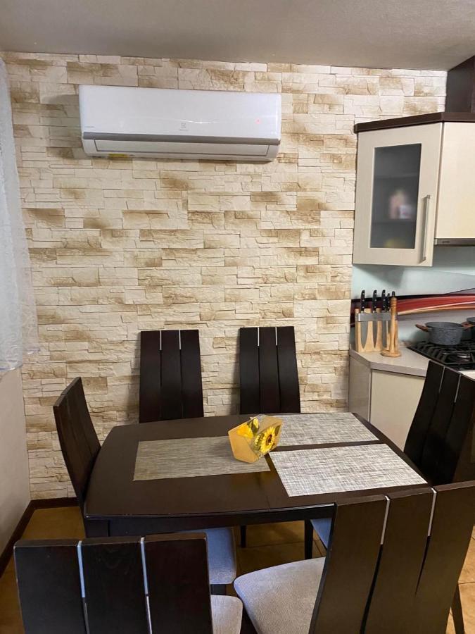 Privatus Namas Apartman Šilutė Kültér fotó